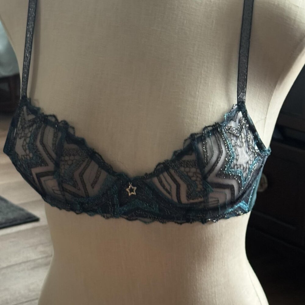 SAVAGE X FENTY Teal glitter sparkle sheer DEMI BRA with star design size 32B NEW
